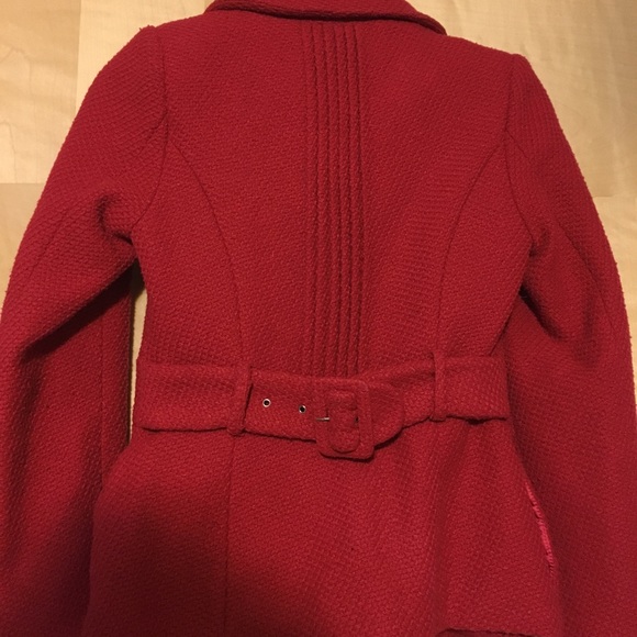 Red jacket - Picture 3 of 3